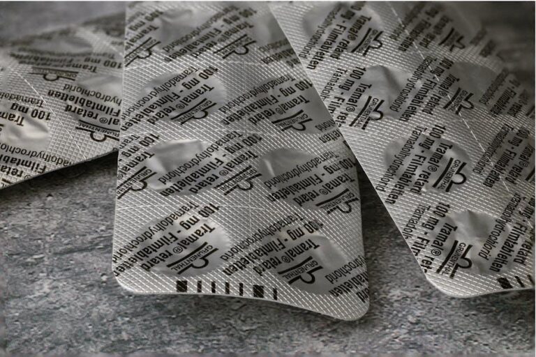 Pode misturar tramadol e paracetamol?